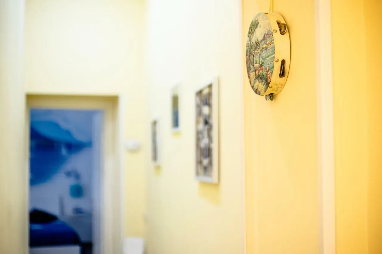 Solemare Musica & Poesia Apartment Naples Italy